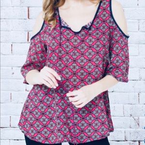 NWOT Boho Print cold Shoulder top in pink/navy, L